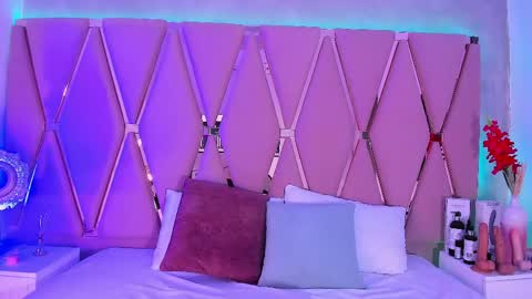 Emily online show from 19, 4, 2026