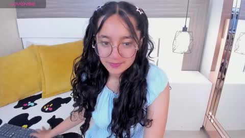 Snapshot of emilyblussh chatting on 7, 3, 2026 Emily Bluush online show from 7, 3, 2026