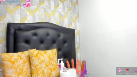 emilybrown21x online show from 13, 9, 2025