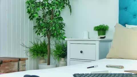 Emily online show from 5, 2, 2026