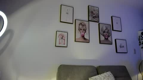 Snapshot of emilydolly_ chatting on 14, 5, 2026 Emily online show from 14, 5, 2026