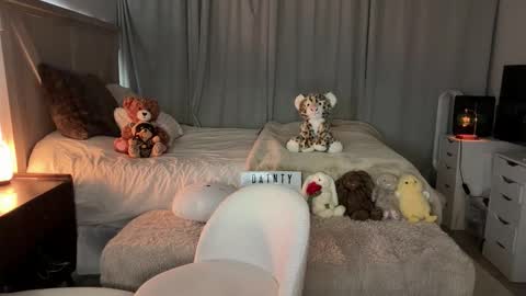 emilyfawn online show from 22, 3, 2026