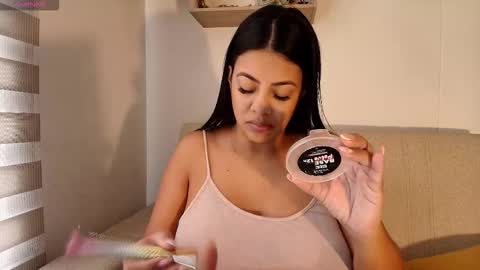 Snapshot of emilyguss chatting on 20, 9, 2025 Emily online show from 20, 9, 2025