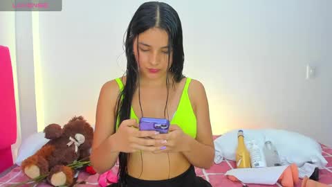 Snapshot of emilyjonss chatting on 16, 2, 2025 Emily online show from 16, 2, 2025