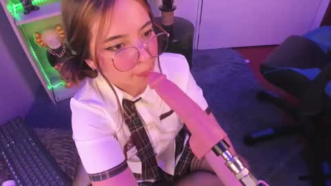 VALEEEN online show from 8, 3, 2025