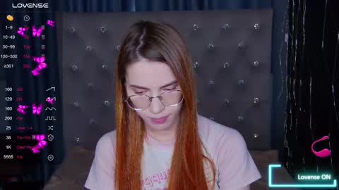 EmilyKents online show from 12, 9, 2025