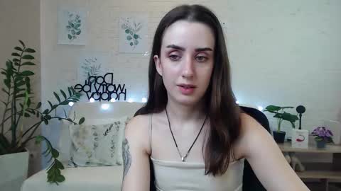 Snapshot of emilylayer chatting on 10, 1, 2025 Emyli online show from 10, 1, 2025