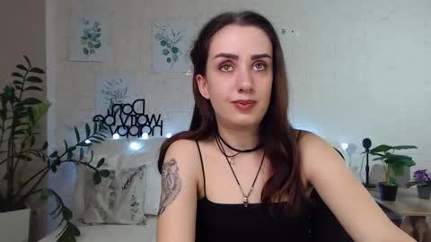 Snapshot of emilylayer chatting on 18, 1, 2025 Emyli online show from 18, 1, 2025