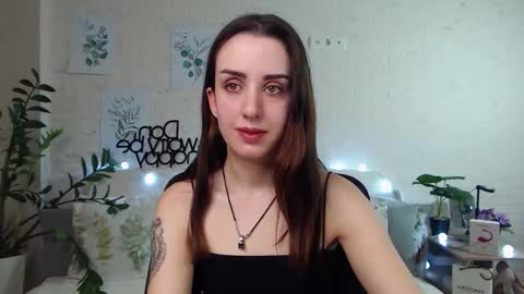 Snapshot of emilylayer chatting on 25, 1, 2025 Emyli online show from 25, 1, 2025