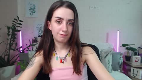 Snapshot of emilylayer chatting on 29, 1, 2025 Emyli online show from 29, 1, 2025