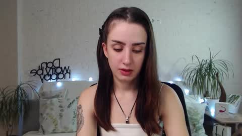 Snapshot of emilylayer chatting on 8, 2, 2025 Emyli online show from 8, 2, 2025