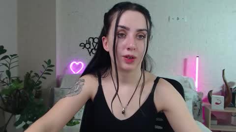Snapshot of emilylayer chatting on 4, 3, 2025 Emyli online show from 4, 3, 2025