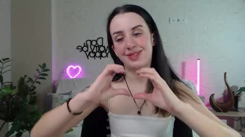 Snapshot of emilylayer chatting on 4, 3, 2025 Emyli online show from 4, 3, 2025