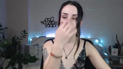 Snapshot of emilylayer chatting on 9, 3, 2025 Emyli online show from 9, 3, 2025