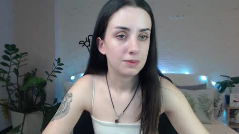 Snapshot of emilylayer chatting on 10, 3, 2025 Emyli online show from 10, 3, 2025