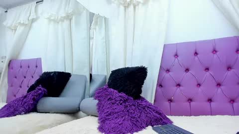 Snapshot of emilymadrid chatting on 29, 12, 2024 Emily online show from 29, 12, 2024