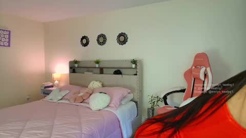 Em online show from 8, 3, 2025