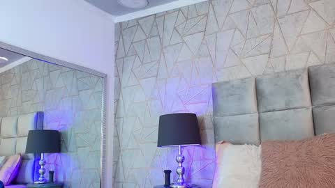 My IG - EmilyParker   online show from 22, 4, 2026