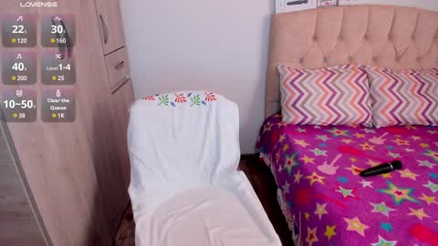 Snapshot of emilypink_1 chatting on 9, 12, 2024 Emily online show from 9, 12, 2024