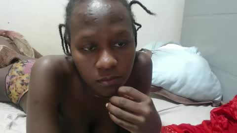 Snapshot of emilyposha chatting on 23, 4, 2026 Emilly online show from 23, 4, 2026
