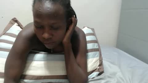 Snapshot of emilyposha chatting on 28, 4, 2026 Emilly online show from 28, 4, 2026