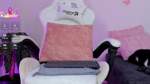 Emily  online show from 24, 10, 2025