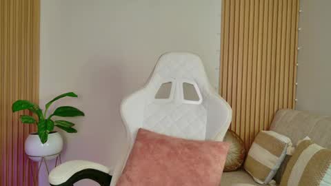 Emily  online show from 18, 3, 2026