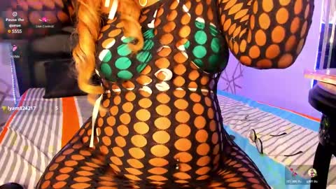 Snapshot of emilyrosee1 chatting on 5, 3, 2025 online show from 5, 3, 2025