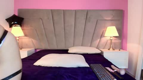 emily online show from 13, 1, 2026