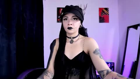  Emily Support me to have 100 likes plx online show from 28, 9, 2025