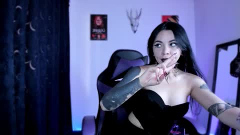  Emily Support me to have 100 likes plx online show from 5, 11, 2025