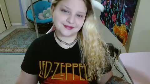 emily haze online show from 20, 1, 2025