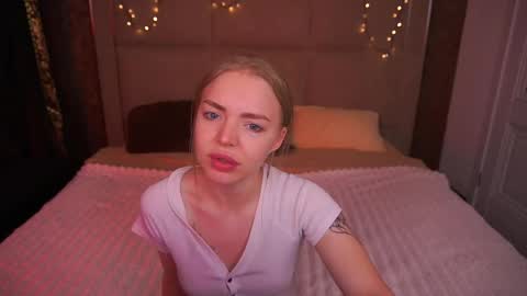  MY NAME IS Emily WELCOME EVERYONE I WILL BE HAPPY TO GIVE YOU WHAT YOU HAVE DREAMED OF FOR SO LONG online show from 1, 6, 2026