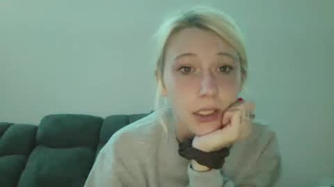 emilywarren296 online show from 19, 10, 2025