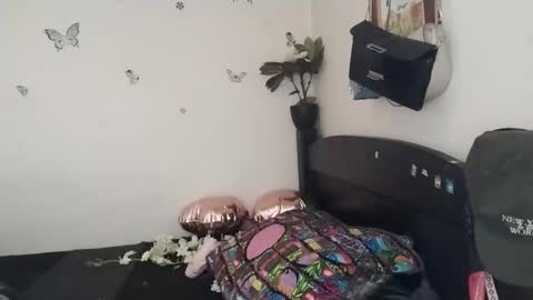 Snapshot of emilywhitee_ chatting on 10, 3, 2026 Valentina independent model online show from 10, 3, 2026