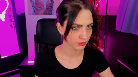 Snapshot of emilywiled chatting on 13, 12, 2024 Emily online show from 13, 12, 2024
