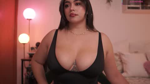 IG thickemmsss online show from 2, 11, 2025