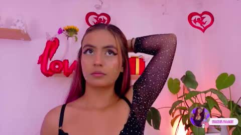 Snapshot of emilyy_bank chatting on 13, 2, 2026 Emily Bank online show from 13, 2, 2026