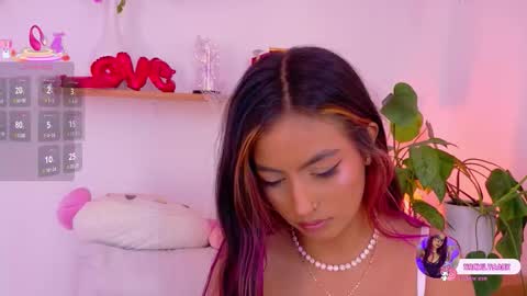 Snapshot of emilyy_bank chatting on 14, 2, 2026 Emily Bank online show from 14, 2, 2026