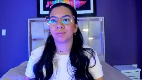 emilyy_cooperr online show from 5, 2, 2026