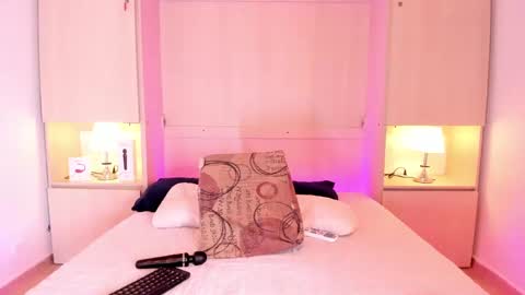 Emily online show from 22, 2, 2025