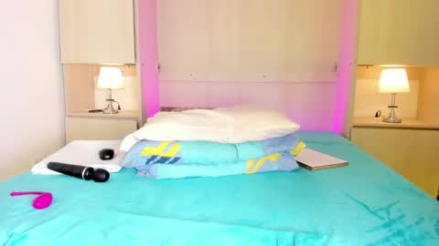 Emily online show from 19, 9, 2025