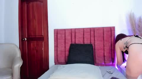 Emilyy Watson online show from 11, 10, 2025