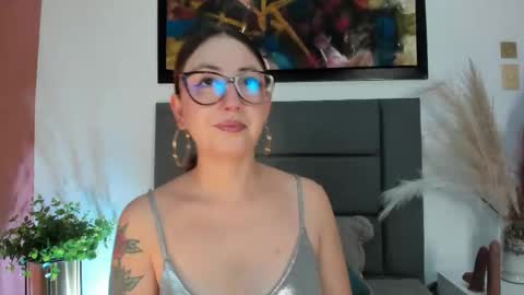 Emilyy Watson online show from 15, 1, 2026