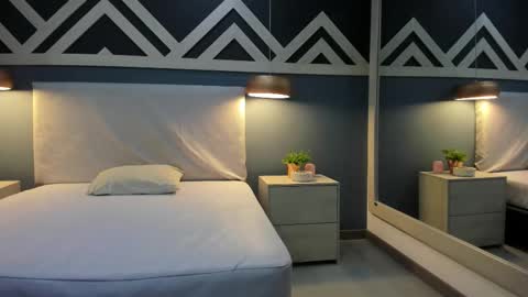 Emily  online show from 21, 11, 2025