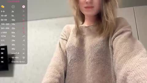 Snapshot of eminemswife chatting on 4, 10, 2025 Nadya online show from 4, 10, 2025