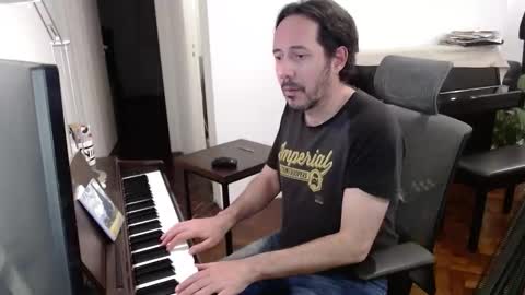 Snapshot of emipianin chatting on 1, 11, 2025 emipianin online show from 1, 11, 2025