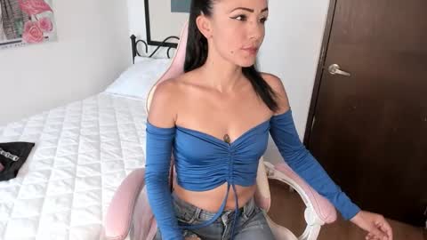 L i a    time online 7am - 1pm Gtm-5  online show from 20, 10, 2025