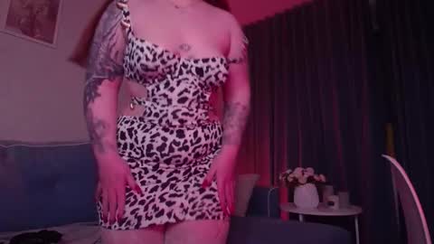 Snapshot of emirise chatting on 28, 9, 2025 Emmi online show from 28, 9, 2025