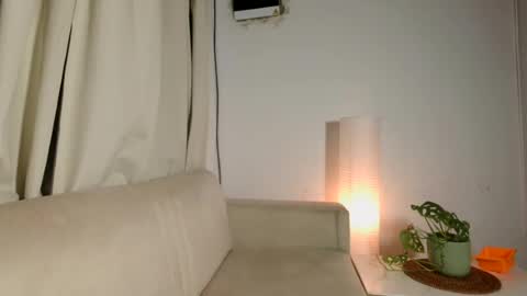 emma______1996 online show from 22, 7, 2026